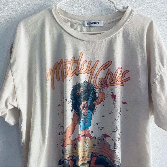 Daydreamer Motley Crüe graphic band tee - Picture 3 of 10